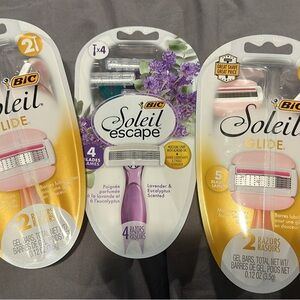 BIC Soleil Glide and Escape Razors Set
